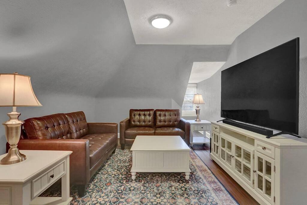 Suites On Seneca - Gorgeous One Bedroom Apartment 해리스버그 외부 사진